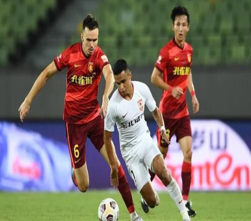 河北队1:0险胜上海海港