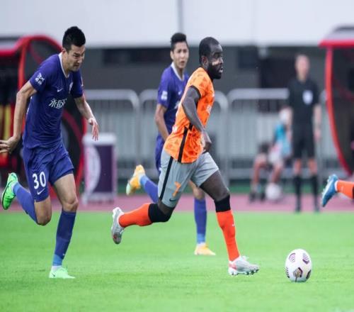 中超战报：沧州雄狮2-1送深圳三连败，卡尔德克复出破门