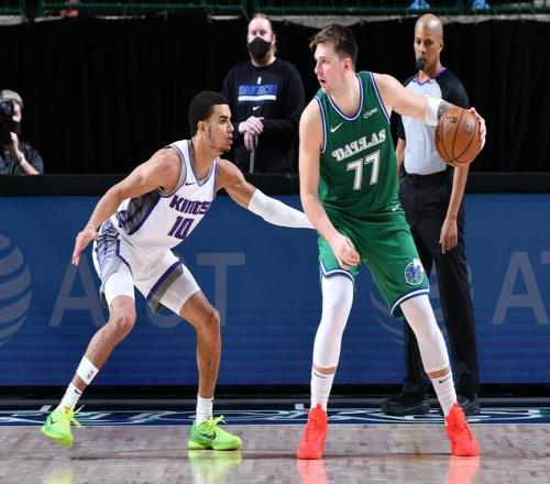 NBA直播：夏洛特黄蜂vs萨克拉门托国王，哪支球队能取胜