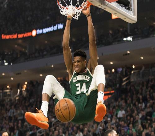 NBA每赛季每支队要打几场比赛，NBA的球队一赛季最多打几场