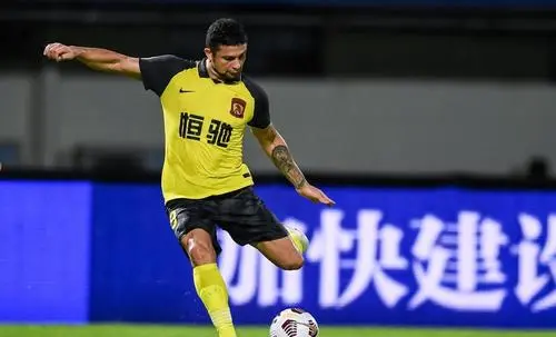 中超战报：河南1-1逼平广州，艾克森、多拉多破门