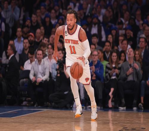 布伦森&托平昨日比赛中激烈争吵？锡伯杜：NBA比赛中的正常部分
