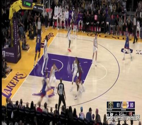 正在直播NBA:掘金VS湖人