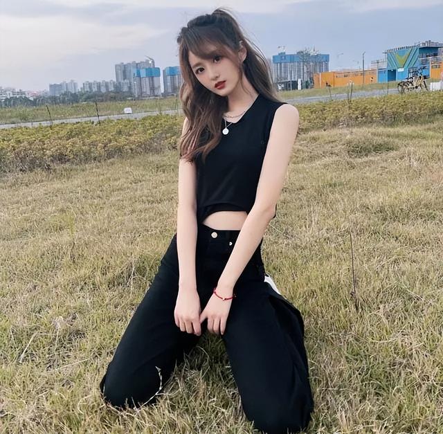 篮球美女主播小七不见了，传言四起！小七：没结婚没怀孕没被裁