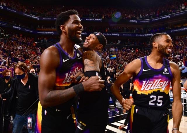 正在直播：NBA总决赛 保罗神勇32分