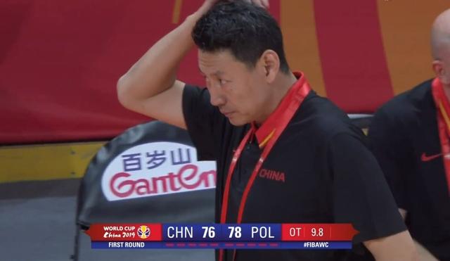 反转再反转！周琦谜之失误，反助波兰起死回生，三分险胜中国