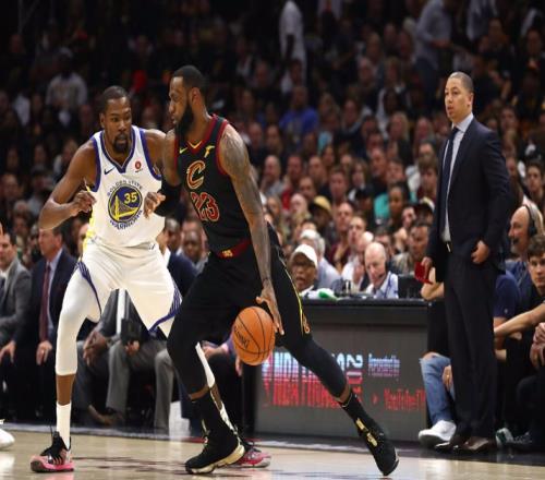 NBA全明星首轮投票结果：詹姆斯力压杜兰特领跑 