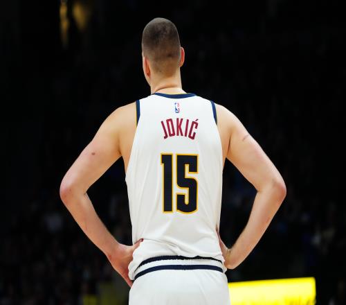 马龙：约基奇就是MVP 乐于拥有雷吉这样团队为先的球员