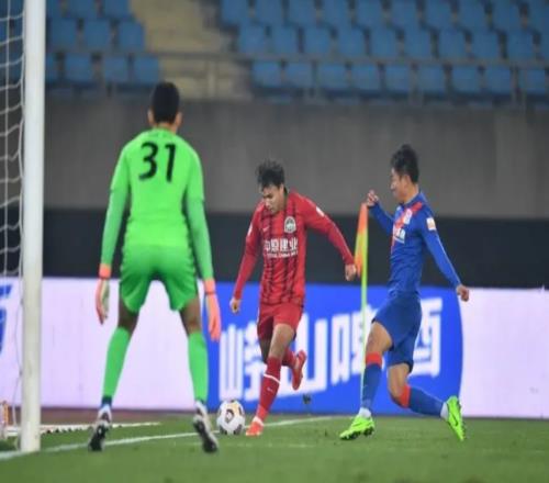 河南嵩山龙门3-0上海申花