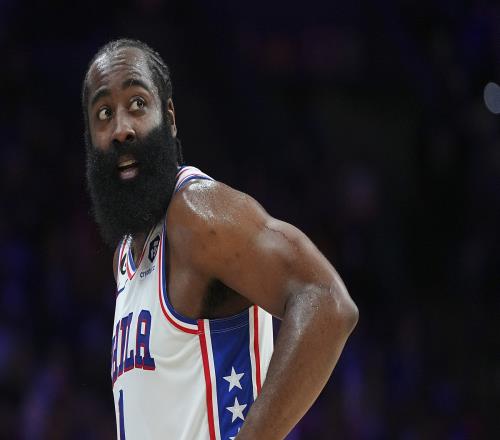 KG：甜瓜说不愿打替补最终沦落到开拓者 联盟也会这么对待哈登