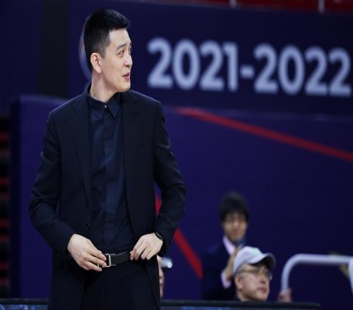 《辽沈晚报》记者：杨鸣加盟辽宁益胜 担任俱乐部总裁兼总教练