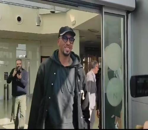迪马济奥：博阿滕抵达萨勒诺，即将加盟萨勒尼塔纳