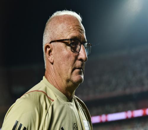 ESPN：巴西主帅在欧洲考察球员，这将是新一届大名单的依据