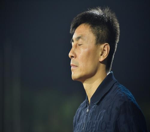 记者：河南队两连平，副总李玮锋说压力肯定有