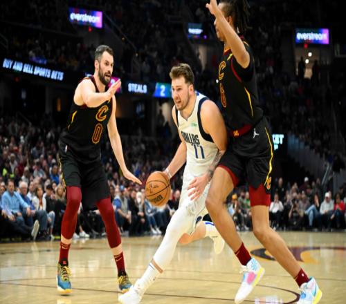 NBA前瞻：骑士vs独行侠，哪支球队能保持不败