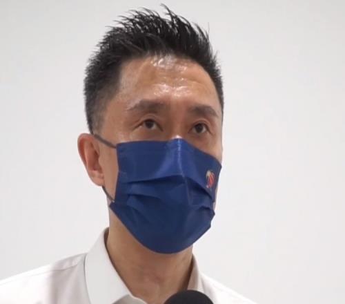 杜锋：曾茂洲的拼劲和态度是球队需要的 所以给他上场的机会