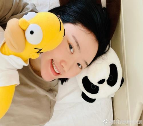 接受治疗！疑似前叉韧带断裂和半月板损伤的武桐桐：等我修复好
