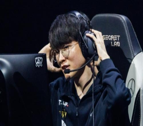 Faker：今天没必要伤心 下一次我们会做得更好的