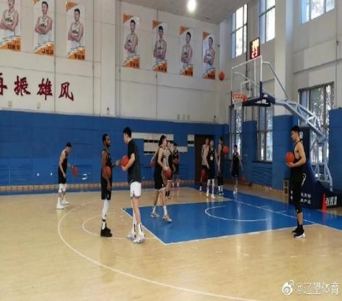 辽媒:辽宁队今天下午已经重新集结 开始备战常规赛第2阶段
