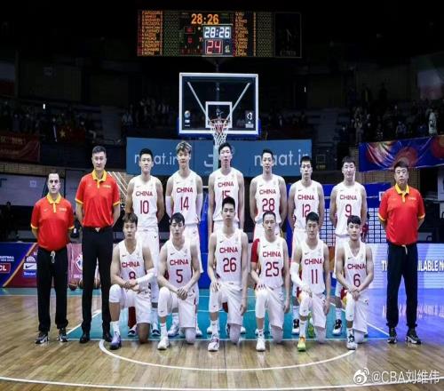 刘维伟发博:祝贺中国男篮 关键时刻打得硬气