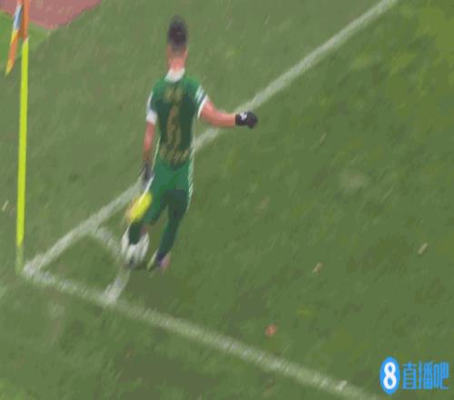 足协杯-孙正傲制胜曼巴补时失空门 浙江队1-0大连人晋级16强