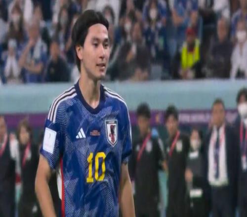 南野拓实首罚被扑!点球大战日本罚丢点球!