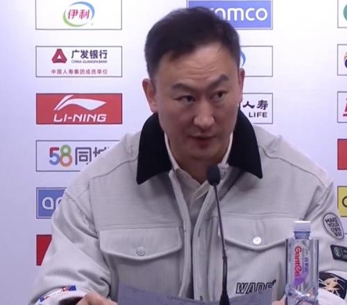 刘维伟:篮板球又创新低 跟北控差了23个 对高登的防守做得不好