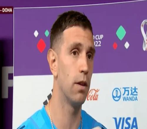 大马丁:范加尔说的话我存了这是炸弹引线,梅西给我说他会进两个
