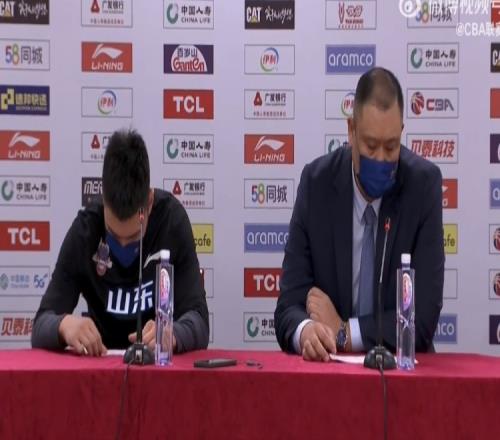 王晗:我们对于广厦重点人的防守不好 并且对比赛的专注度也不够