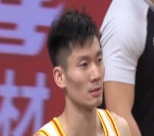厥功至伟！白昊天8投6中&三分2中2 高效贡献17分6板2助2断