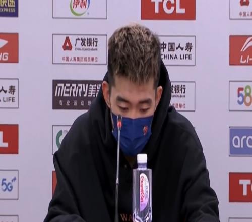 孙铭徽:球队处在困难的阶段 我们应该打得更加团结