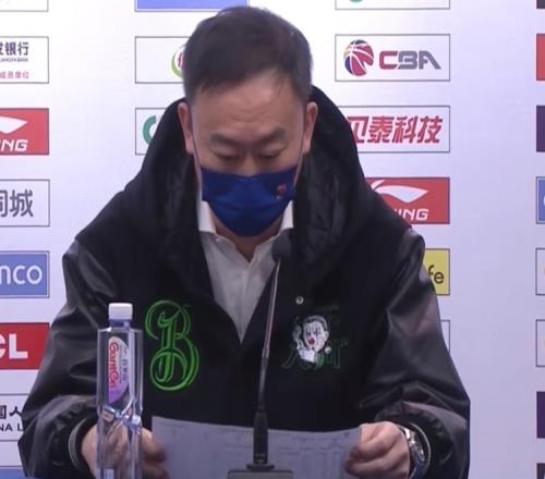 刘维伟:特别钦佩广州在场上的表现 有时真的靠意志力一直在顶着