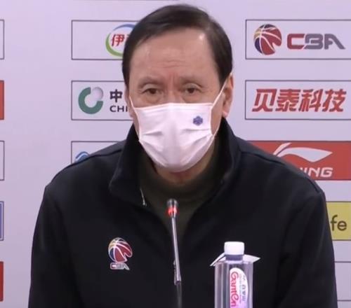 张德贵：三分球51投才9中 命中率17% 这种水平没办法跟别人比赛