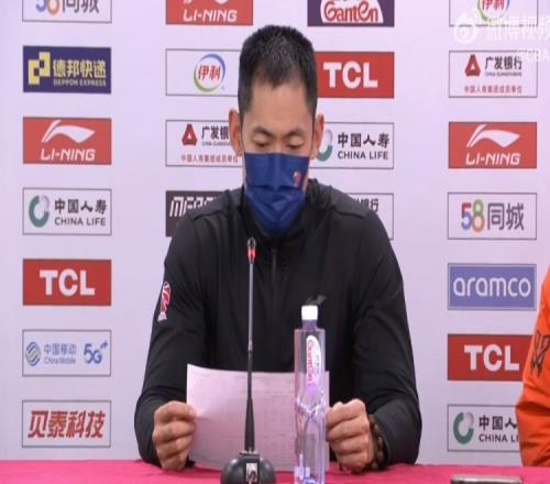 张庆鹏：队员在细节和经验上差很多 希望他们能更自主地处理机会