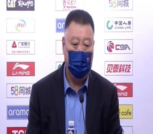 杨学增:本场赢在意志力和战斗作风上 下半时打出了进攻端的速度