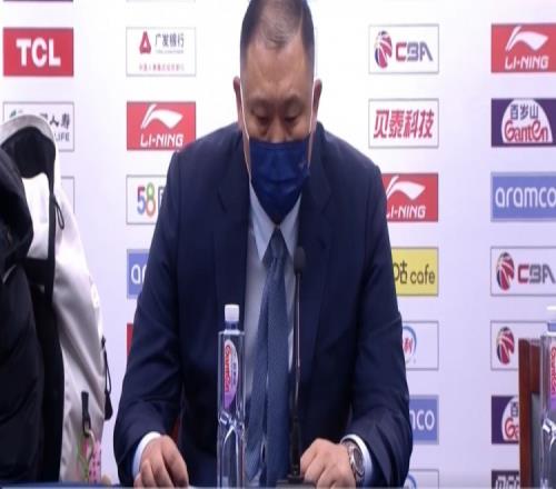 王晗:在赛前就告诉球员打球一定要合理 今天球的流转上做得不错