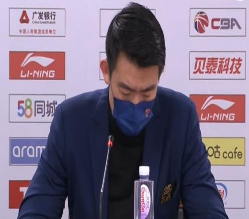 王博:从开局就一直被对手牵着鼻子走 篮板和快攻得分是输球因素