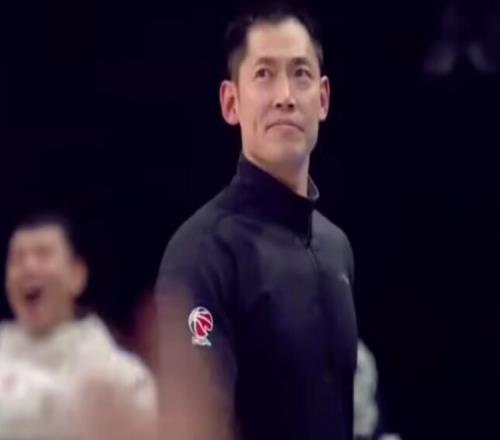 迎来执教首胜！张庆鹏率天津男篮54分大胜福建