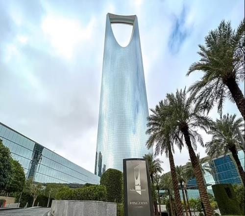 邮报:C罗在沙特临时住所是最豪华的国王套房,月租金超25万磅