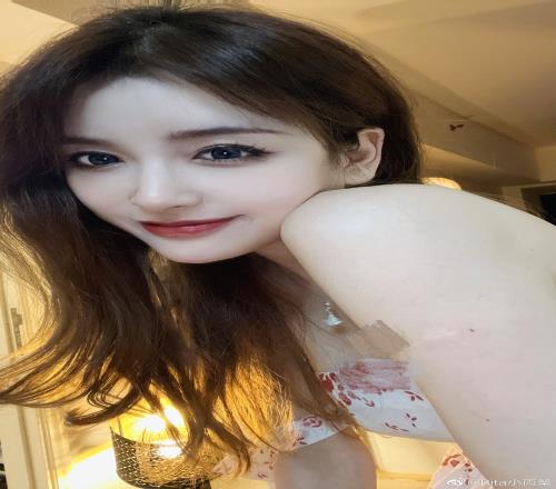 主持Rita晒照：看看我的小乖乖们在干嘛