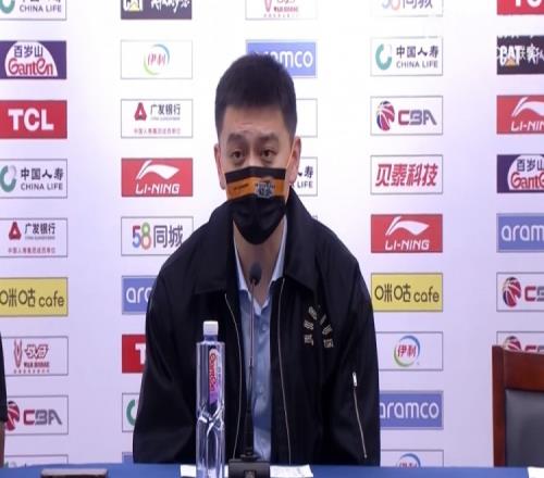 杨鸣：12天内6场比赛强度非常大 伤病几乎覆盖到球队每个人身上