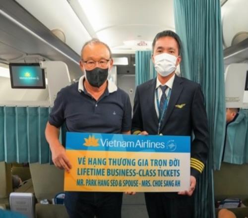 为表彰朴恒绪执教越南所做贡献，越南航空赠送其终生免费商务机票