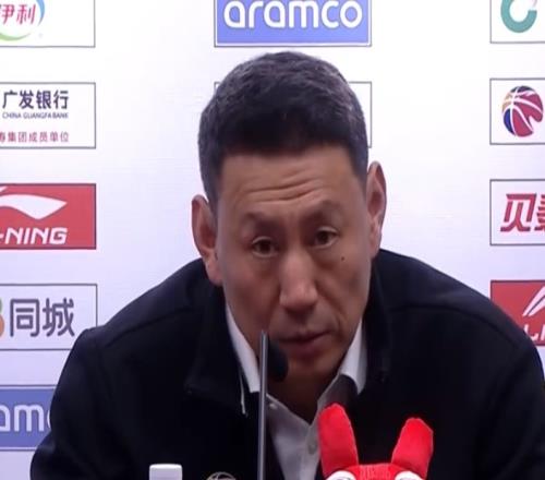 李楠：在整个第二阶段打得非常艰难 受很多伤病的影响