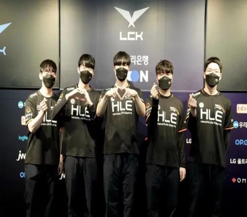Viper：我们三条线都能carry 我认为我们能打进春季赛决赛