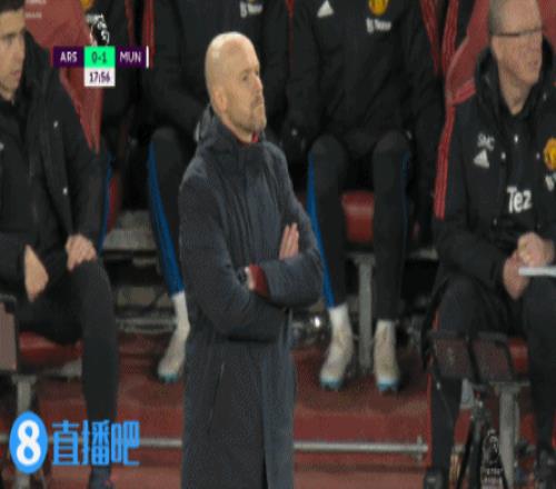 滕圣vs塔圣！进球瞬间滕哈赫、阿尔特塔均高举双拳+激情挥拳