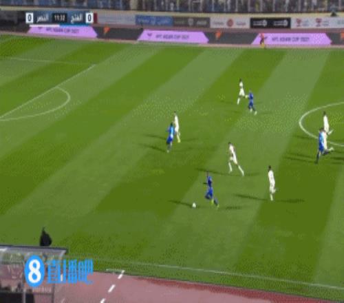 利雅得胜利0-1落后！巴萨旧将特略凌空世界波破门，这球漂亮！
