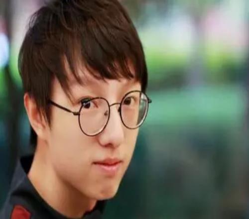 Mlxg:RNG就是教练问题,教练BP没对面好