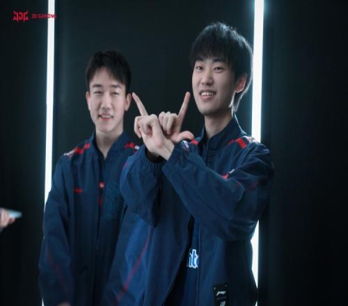 JDG官博发布赛后返图:赢下比赛真的是一件很开心的事