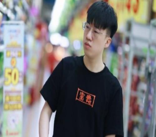 Xiaohu：原地踏步9天还是队里面分最高的