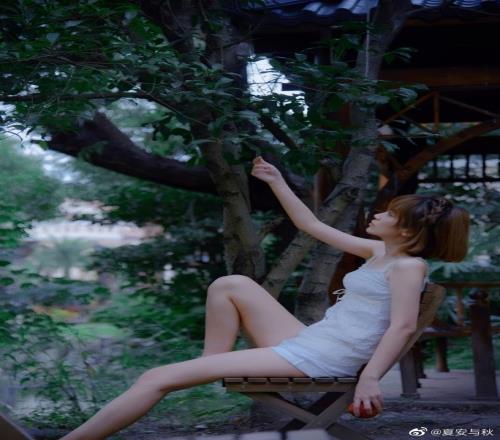 主持夏安与秋：要来一颗情人节的苹果吗